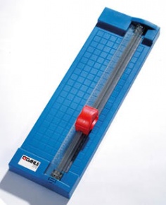 Vágógép Dahle 370 görgőkéses 310x0.3 mm